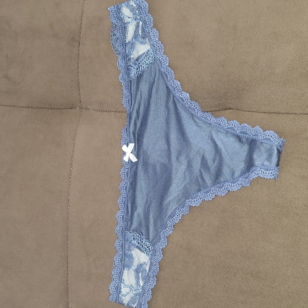 Victoria's Secret panties thong Medium